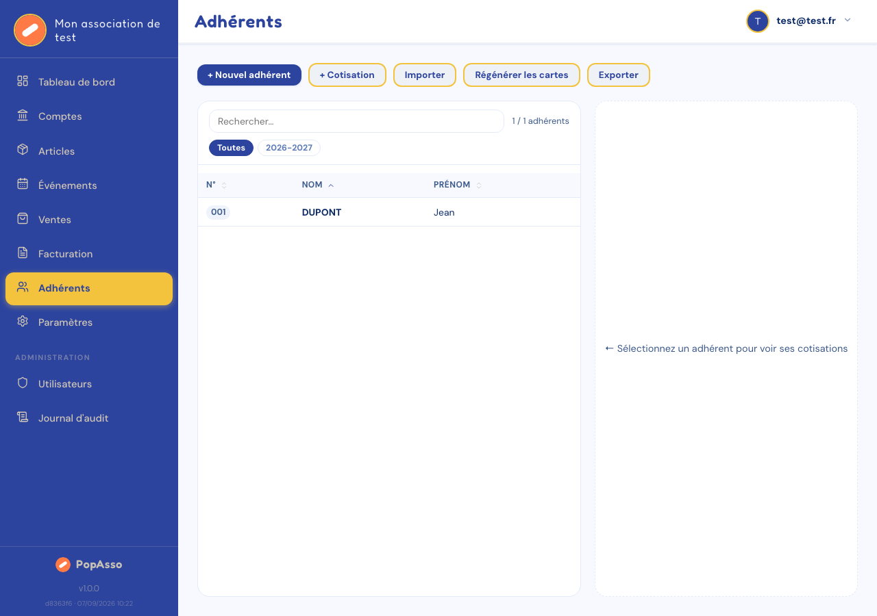 Liste des adhérents avec une barre de recherche et un filtre par année.